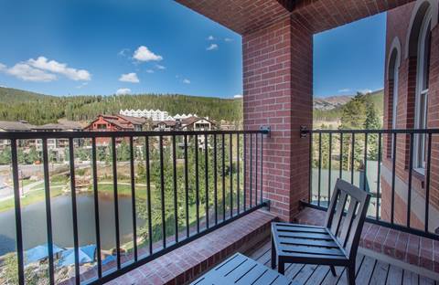 Parry Peak Lodge Balcony