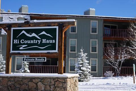 Hi Country Haus Winter Exterior