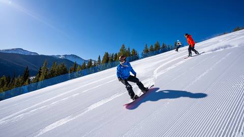 Private snowboard lesson at ski resort in Colorado at Winter Park Resort